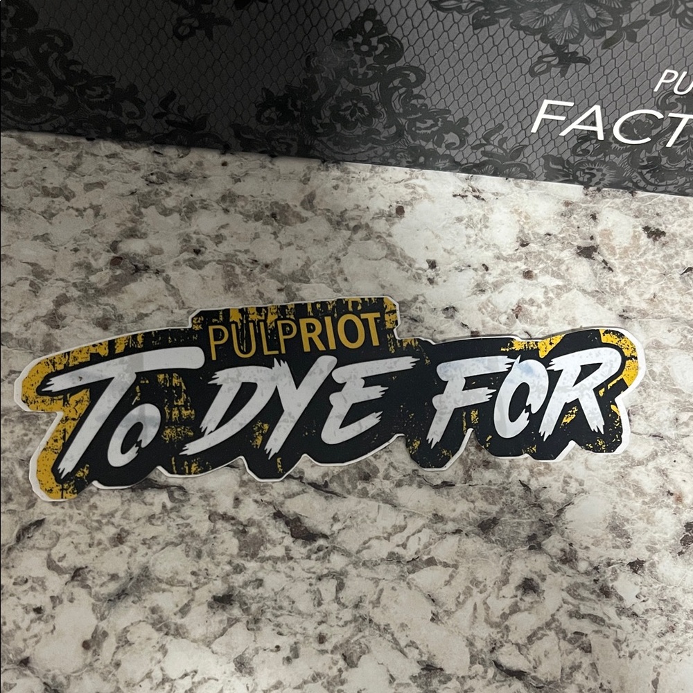 Pulp Riot Faction 8 Color Swatch Book - Picture 3 of 11